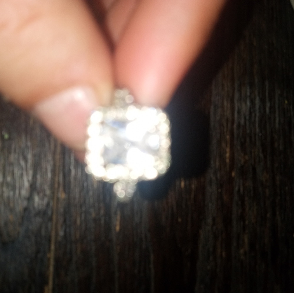 Ring - Picture 2 of 4
